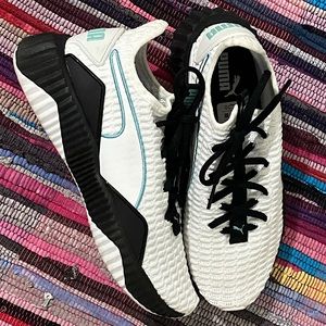 Puma Defy Jr Sneakers